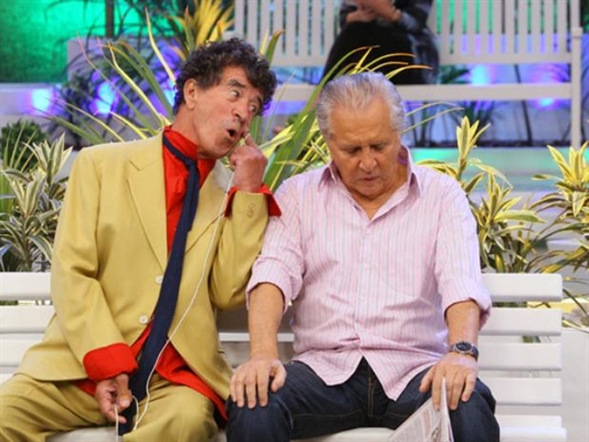 Morre o humorista Clayton Silva, da 'A Praça é Nossa'