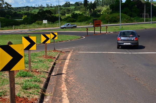 Estacionamento irregular lidera multas aplicadas durante feriado prolongado  