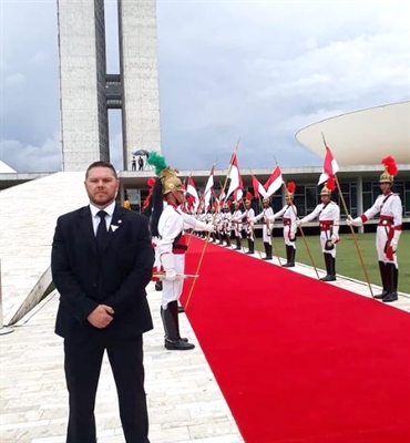 Danilo Campetti, licenciado da Polícia Federal, garante ser candidato a deputado (Foto: Redes sociais)