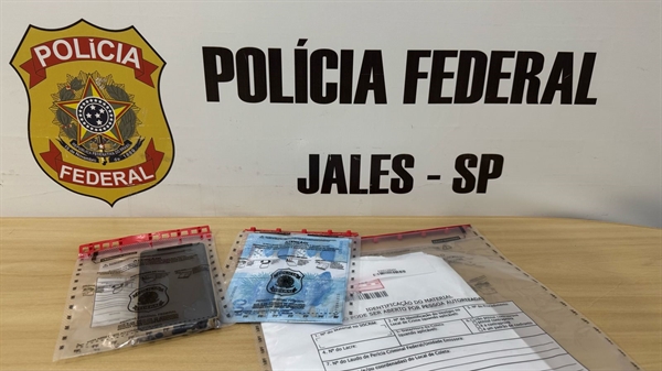O suspeito foi imediatamente detido e conduzido, juntamente com o material apreendido, para a sede da Polícia Federal em Jales (Foto: Reprodução)