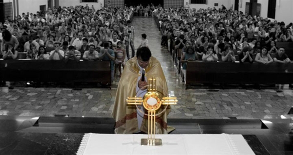 Paróquia Senhor Bom Jesus realiza missas de Cura e Libertação 