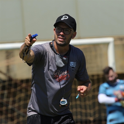 Técnico fez uma análise da derrota da Votuporanguense na estreia (Foto: Rafael Bento/CAV)