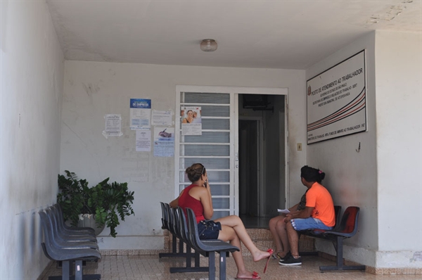 PAT de Votuporanga fica perto do Centro, na rua Piauí, 3234, o telefone lá é o 3421-4488