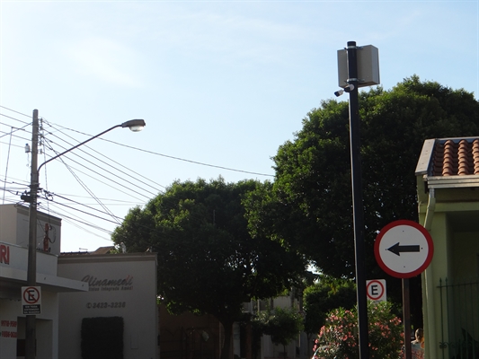 A Prefeitura informou que as últimas câmeras instaladas estão localizadas no cruzamento das ruas Bahia e Paraíba (Foto: Aline Ruiz/A Cidade) 