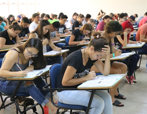 A prova, que ocorreu na Cidade Universitária, garantirá aos aprovados a tão sonhada vaga para cursar uma graduação  (Foto: Divulgação/Unifev)