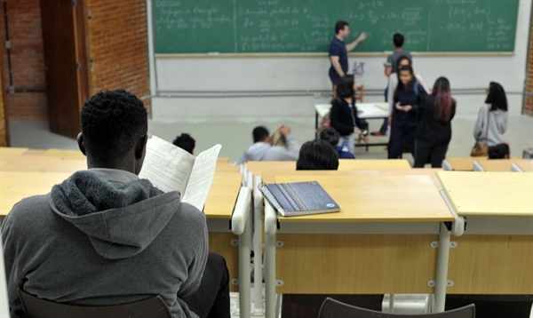 Ministério da Educação ainda não divulgou a quantidade de vagas remanescentes (Foto: Agência Brasil)