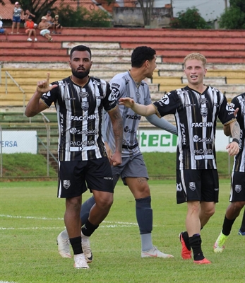 Além do corpo, Wendel Júnior e Kayky trabalham a mente para o jogo de sábado (6)  (Foto: Rafa Bento/CAV)