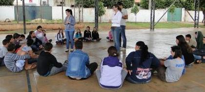 Escola recebe atividade de educação ambiental
