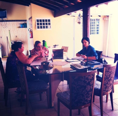 Juliana Marão visita Casa de Barretos