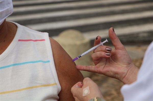 Votuporanguenses relaxaram com o abrandamento da pandemia e não estão voltando para completar a vacinação contra a Covid-19 Foto: Prefeitura de Votuporanga