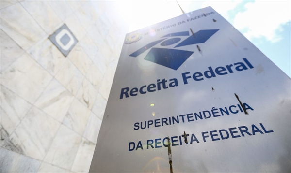 A Receita Federal editou instrução normativa que isenta do tributo quem usar os recursos da venda para quitar financiamentos imobiliários contratados anteriormente (Foto: Marcelo Camargo/Agência Brasil)