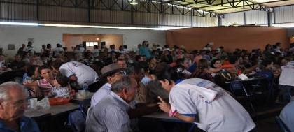 Mais de 700 pessoas no Leilão Direito de Viver
