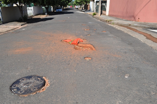 Prefeitura habilita duas concorrentes em licitação