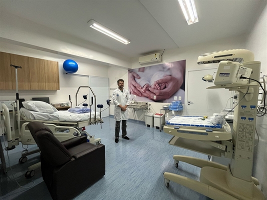 Espaço oferece conforto, segurança e acolhimento durante todas as fases do parto, reforçando o compromisso do hospital com a saúde materno-infantil  (Foto: Santa Casa)