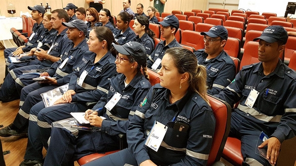 A capacitação é dividida entre aulas teóricas e práticas, apresentadas de forma dinâmica (Foto: Divulgação/Prefeitura de Votuporanga)