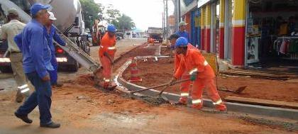 Prefeitura inicia ampliação de pleito carroçável