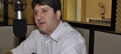 Prefeito quer redução de gastos