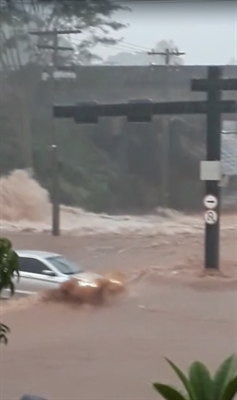 Ainda não se sabe como a vítima poderia ter contraído a doença, mas geralmente a contaminação acontece em alagamentos (Foto: Reprodução)