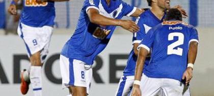 Cruzeiro da show no início da Libertadores