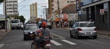 Secretaria estuda ampliar vagas de estacionamento