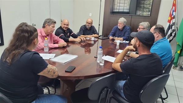 Sindicato dos Servidores Municipais vai se sentar na segunda-feira com o prefeito Jorge Seba para discutir o dissídio (Foto: Prefeitura de Votuporanga)