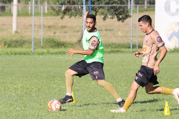 O adversário da estreia será o Comercial e o jogo ocorre em Ribeirão Preto (Foto: Rafael Bento/CAV)