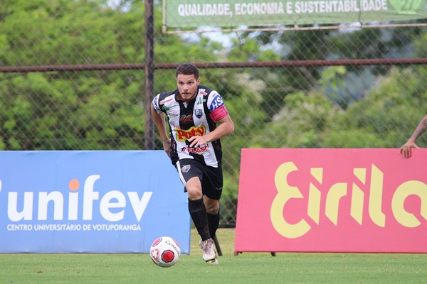 O atacante Erick Salles destacou que equipe tem força para reagir e conquistar a vitória diante da equipe do União Suzano (Foto: Rafael Bento/CAV)