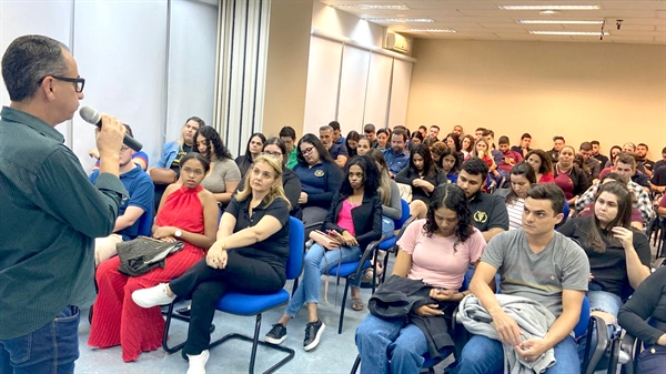 São dois dias de palestras com uma programação diversificada, voltada para alunos de Recursos Humanos, Administração e Ciências Contábeis (Foto: Divulgação)