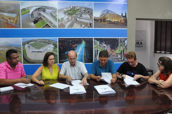 A ocasião contou com a presença do secretário municipal de Assistência Social, Sérgio Adriano Pereira, acompanhado da equipe técnica da pasta, e da primeira-dama e presidente do Fundo Social de Solidariedade, Mônica Pesciotto de Carvalho (Foto: Divulgação/Prefeitura de Votuporanga)