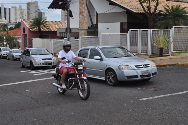 O número de motoristas que tiveram a CNH suspensa  aumentou cerca de 33,15% em Votuporanga neste ano  (Foto: Aline Ruiz/A Cidade)