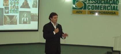 Palestra na ACV aborda carreira e marketing pessoal