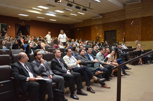 Evento, destinado a estudantes e profissionais da área, será realizado no Centro de Convenções “Jornalista Nelson Camargo”; inscrições já estão abertas (Foto: Divulgação/Unifev)