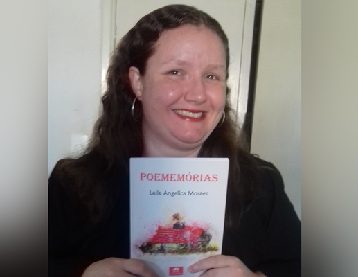 Livro de poesias foi baseado em histórias do cotidiano da autora (Foto: Divulgação)