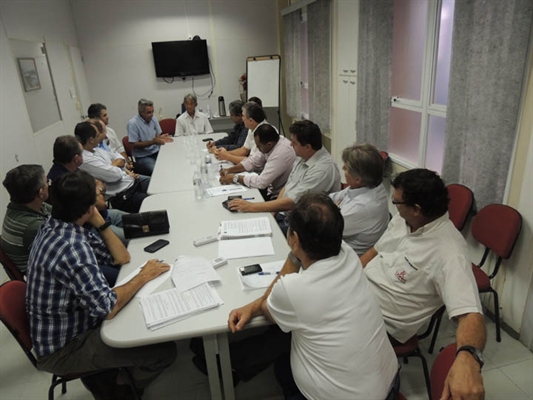 Lideranças debatem criação de áreas para residências