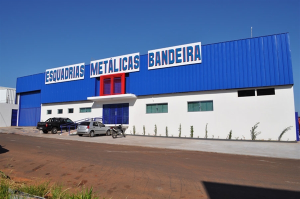 Esquadrias Metálicas Bandeira inaugura sua nova sede sábado, no 6º Distrito