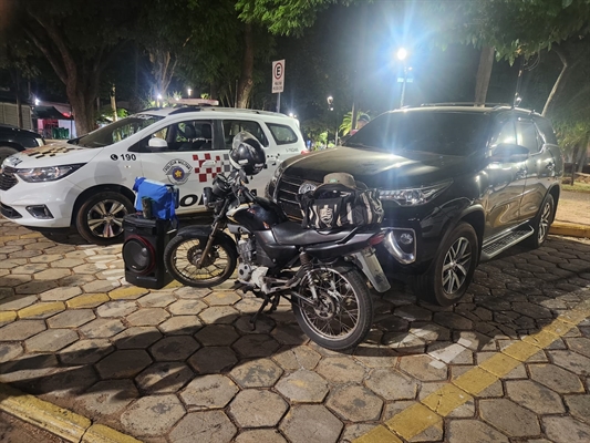 Todos os bens recuperados estão sendo devolvidos aos respectivos proprietários, incluindo uma Hilux e uma motocicleta (Foto: Divulgação)