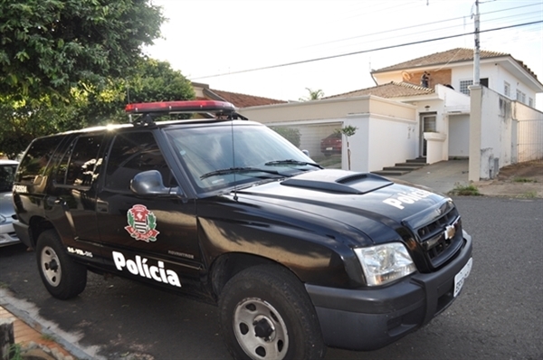 Pai e filho serão julgados pelo Tribunal do Júri pela morte de Jair Comino após uma discussão em um bar no Parque das Nações (Foto: Polícia Civil)