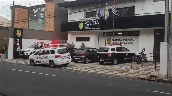 Criminoso agrediu a própria mãe para roubar um celular e trocar por drogas, mas foi preso e agora condenado pela Justiça (Foto: Reprodução)