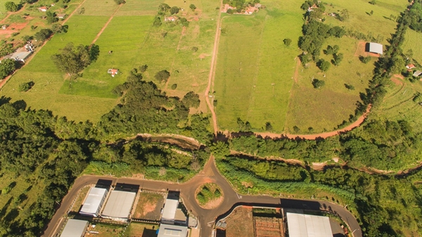  Prefeito assina convênio com Estado para revitalizar estrada rural (Foto: Divulgação/Prefeitura de Votuporanga)