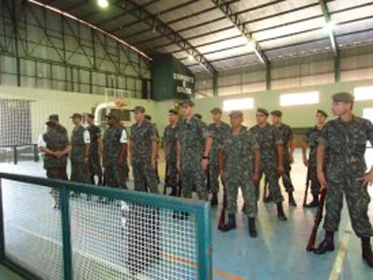 Tiro de Guerra efetiva a matrícula de 50 atiradores
