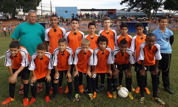 Sub12 da Ferroviária decide título  da Copa AME no Estádio Teixeirão