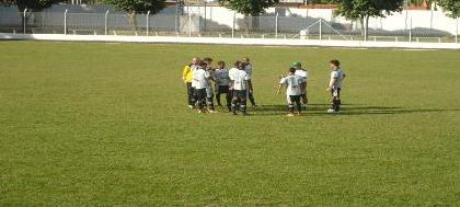 Técnico China começa a definir time para amistoso