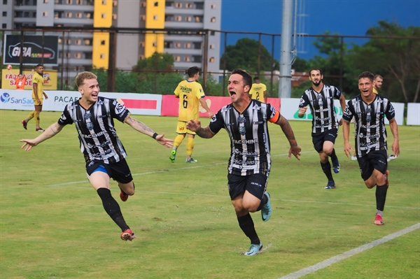 LEGENDA:  A expectativa é de um grande jogo entre Marília e CAV na tarde de hoje  (Foto: Rafa Bento/CAV)