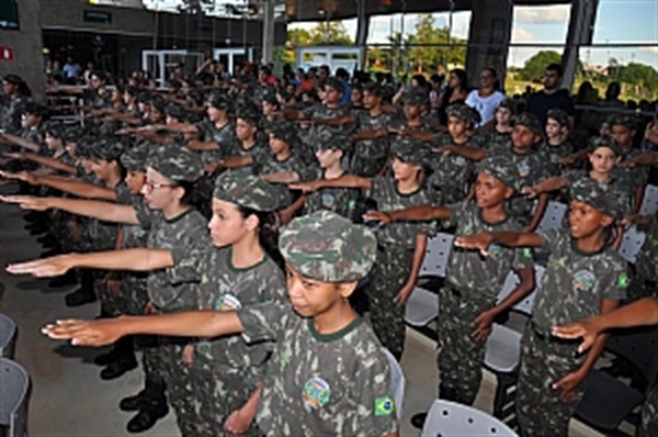 Os integrantes do grupamento de Soldados Mirins também são multiplicadores de atividades em eventos como desfiles e atividades cívicas (Foto: Prefeitura de Votuporanga)