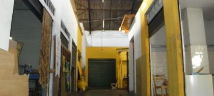 Mercadão municipal continua abandonado