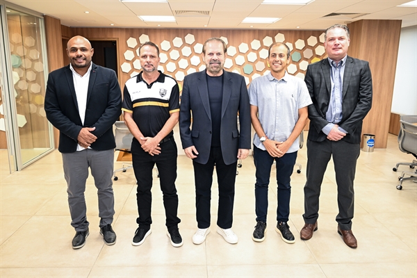  Representantes dos quatro semifinalistas e o presidente da FPF no congresso sobre a semifinal  (Foto: Rodrigo Corsi/Ag.Paulistão)