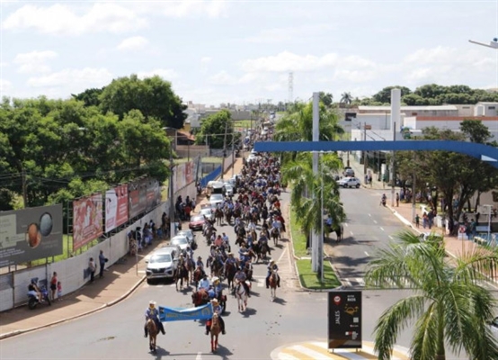  O evento antecedeu as festividades do aniversário oficial no dia 15 de abril em Jales (Foto: Divulgação)