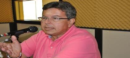 Carlão pede que motoristas sejam prudentes na rodovia