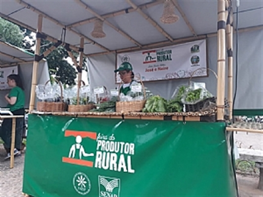 Desde outubro do ano passado, a população conta, todas às quartas-feiras, com a Feira do Produtor Rural que movimenta a Praça São Bento (Foto:Prefeitura de Votuporanga)