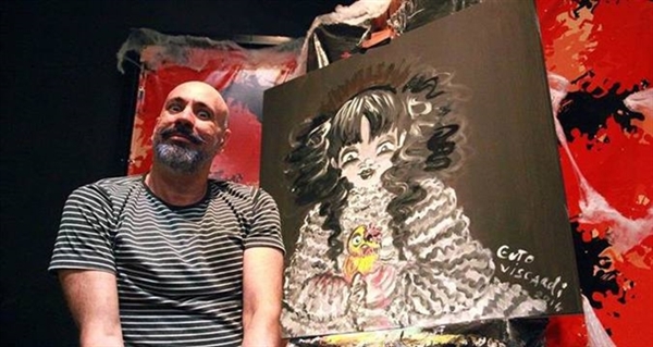 O cenógrafo, figurinista, professor e artista plástico Guto Viscardi morreu, nesta sexta-feira (23), aos 45 anos (Foto: Reprodução)